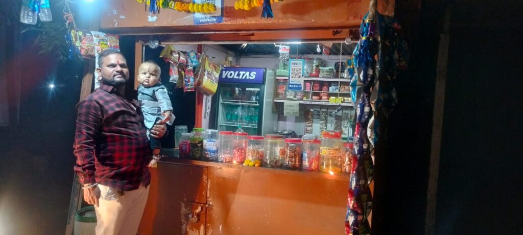 बावधन पोलीस ठाण्याकडे तक्रार करूनही कारवाई नाही; मध्यरात्री पानटपरीचे नुकसान केल्याचा आरोप.